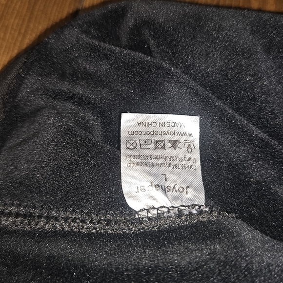 3/20.00. Joyshaper tank. - Picture 4 of 4